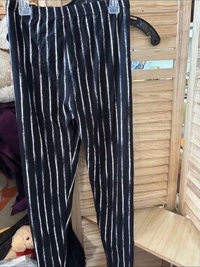 Legging Depot Black and White Leggings Junior OSFM NWT